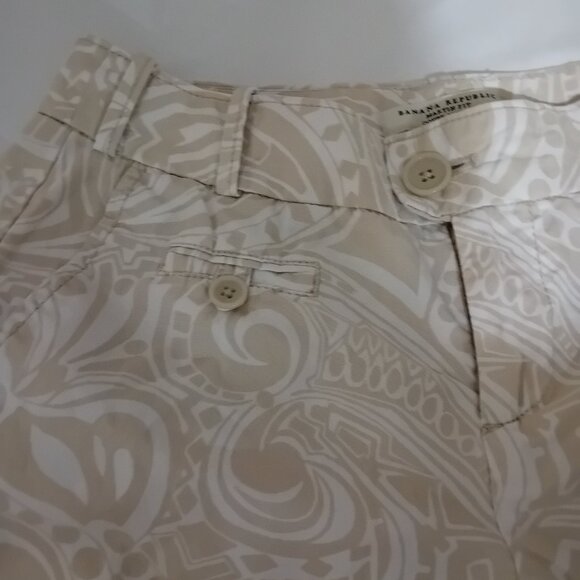 Banana Republic Martin Fit Size 4 Shorts - Picture 4 of 6